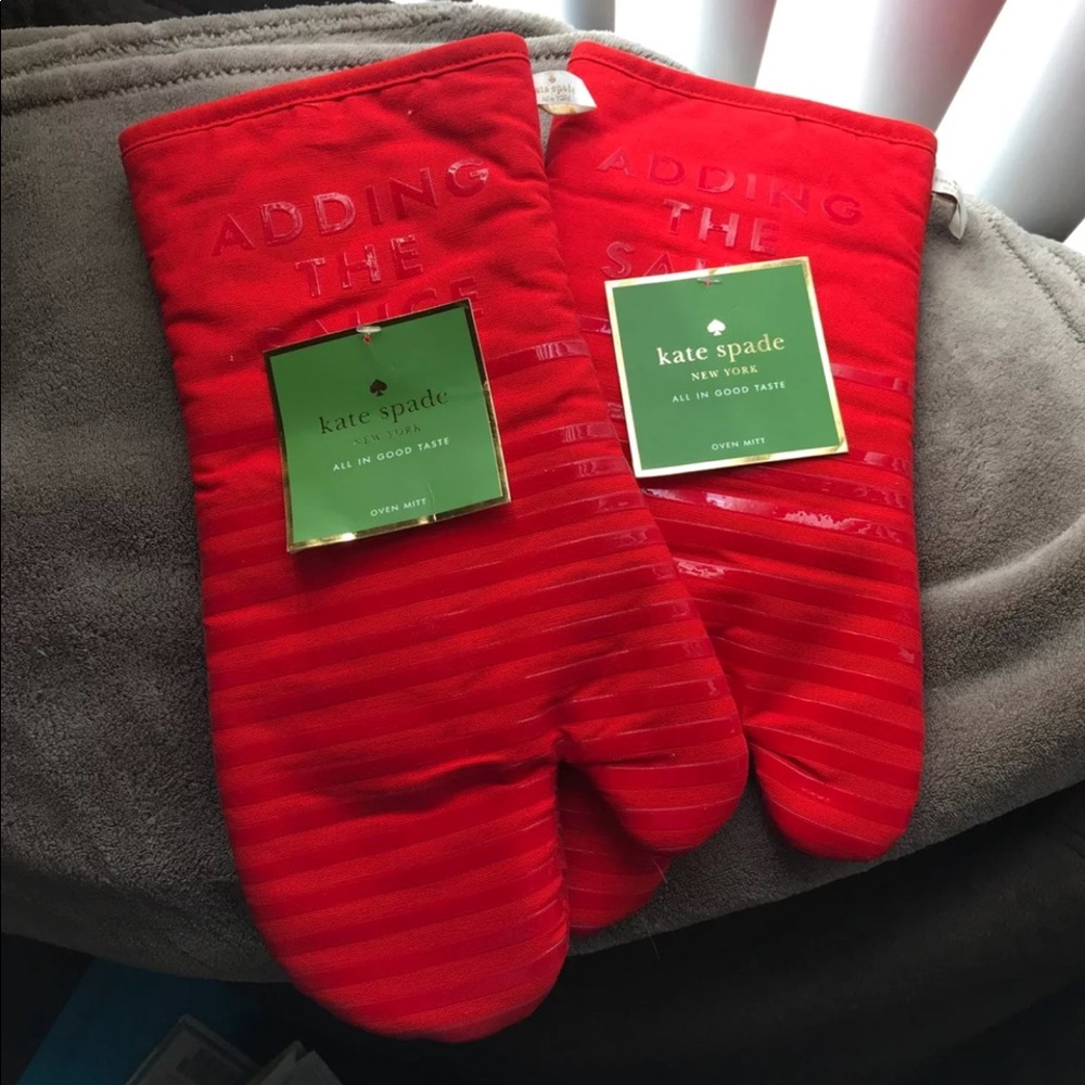 Kate Spade oven mitts